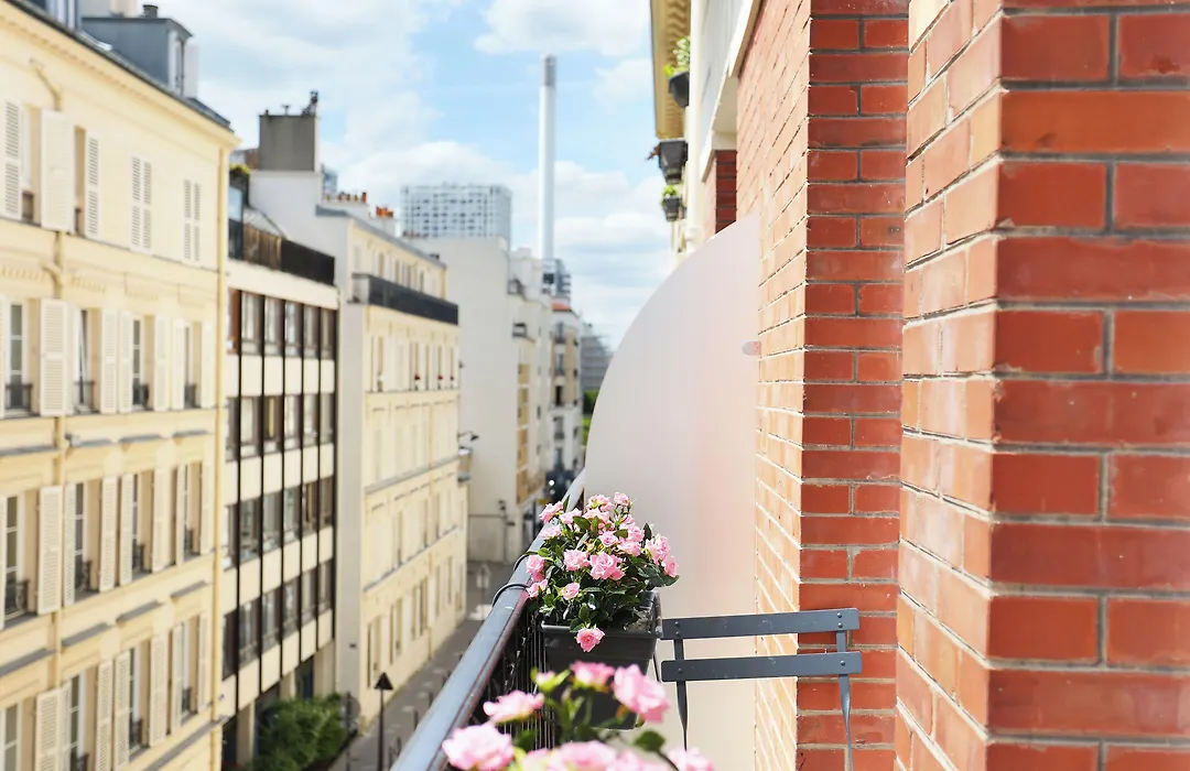 Yays Paris Zola By Numa-1